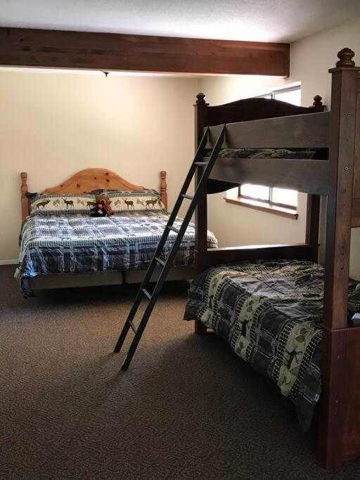 Yosemite Haven @ Pine Mountain Lake. Dog Friendly! グローヴランド エクステリア 写真
